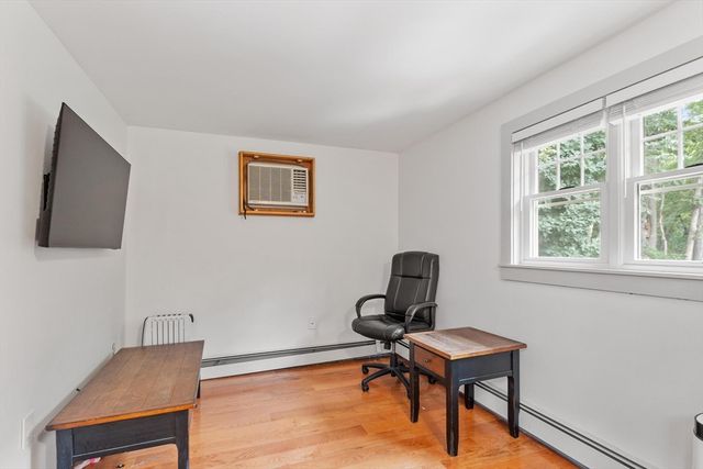 241 Reservoir Rd, Lunenburg, MA 01462