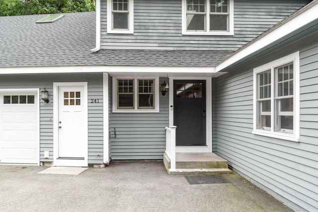 241 Reservoir Rd, Lunenburg, MA 01462
