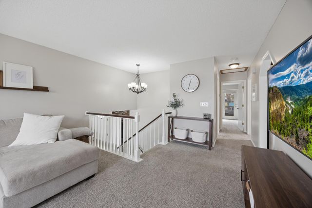 738 N Hay Lake Road, Eagan, MN 55123