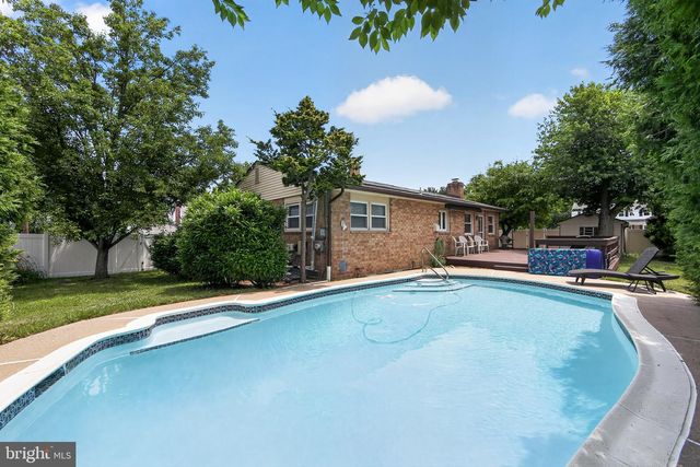 622 APACHE LN, Plymouth Meeting, PA 19462