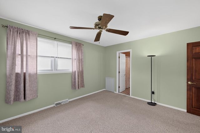 622 APACHE LN, Plymouth Meeting, PA 19462