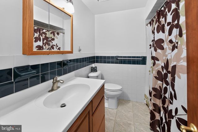 622 APACHE LN, Plymouth Meeting, PA 19462