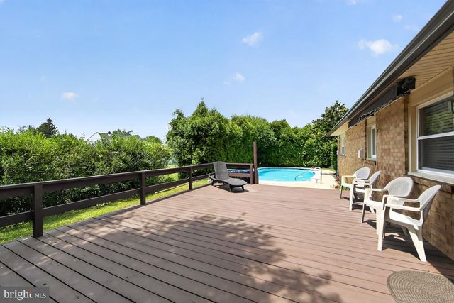622 APACHE LN, Plymouth Meeting, PA 19462