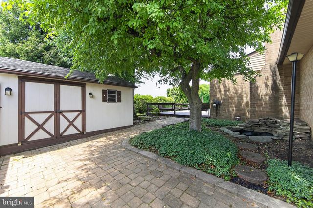 622 APACHE LN, Plymouth Meeting, PA 19462