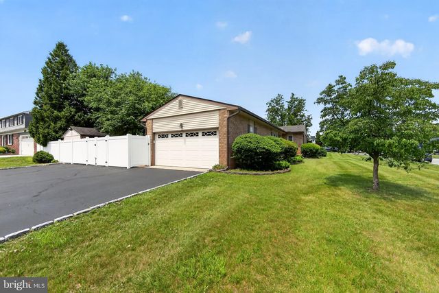 622 APACHE LN, Plymouth Meeting, PA 19462
