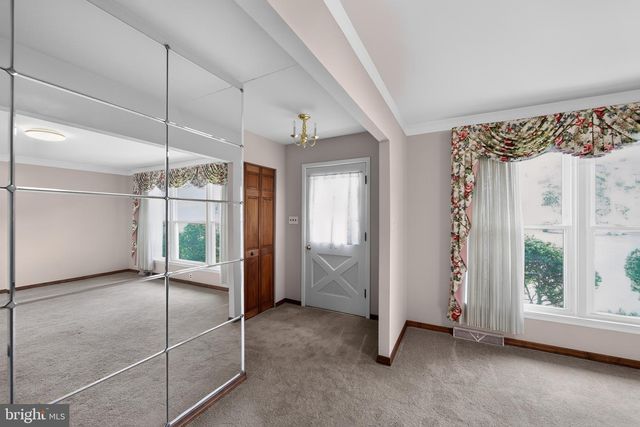 622 APACHE LN, Plymouth Meeting, PA 19462