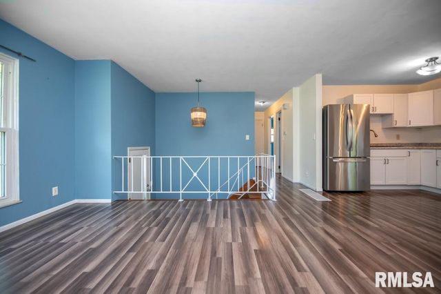 428 JOLIET Road, Marquette Heights, IL 61554