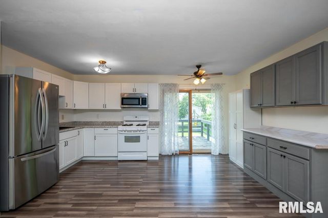 428 JOLIET Road, Marquette Heights, IL 61554