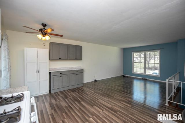 428 JOLIET Road, Marquette Heights, IL 61554