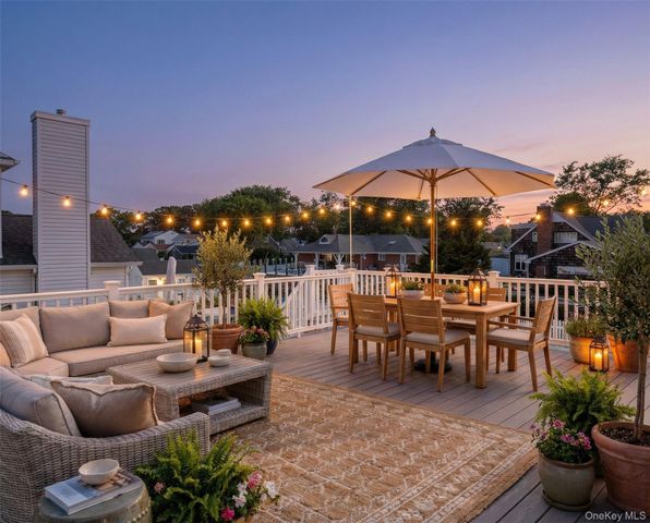 1 Central Avenue, Amityville, NY 11701