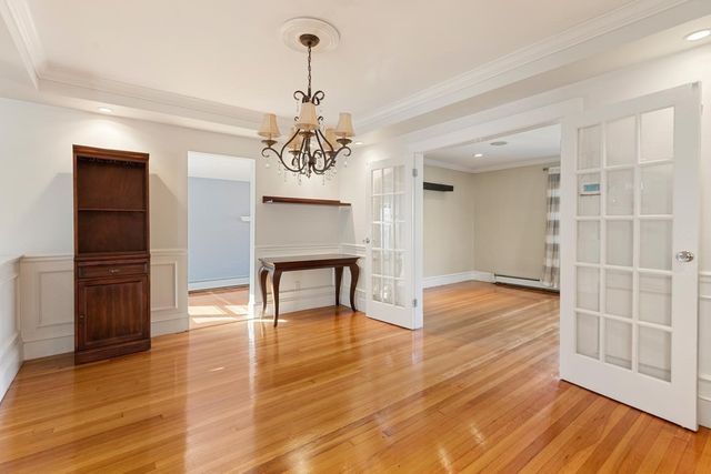 85 Robbins Rd, Watertown, MA 02472