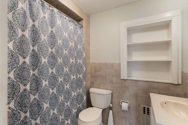 85 Robbins Rd, Watertown, MA 02472