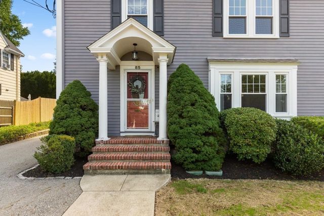 85 Robbins Rd, Watertown, MA 02472