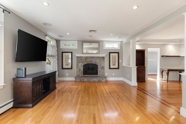 85 Robbins Rd, Watertown, MA 02472