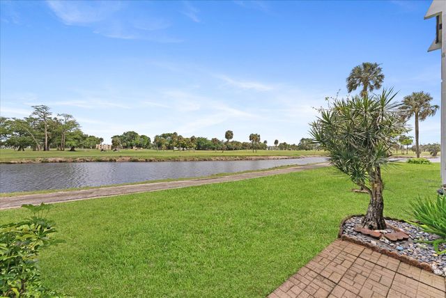 7807 Golf Cir Drive 109, Margate, FL 33063