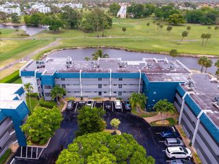 7807 Golf Cir Drive 109, Margate, FL 33063