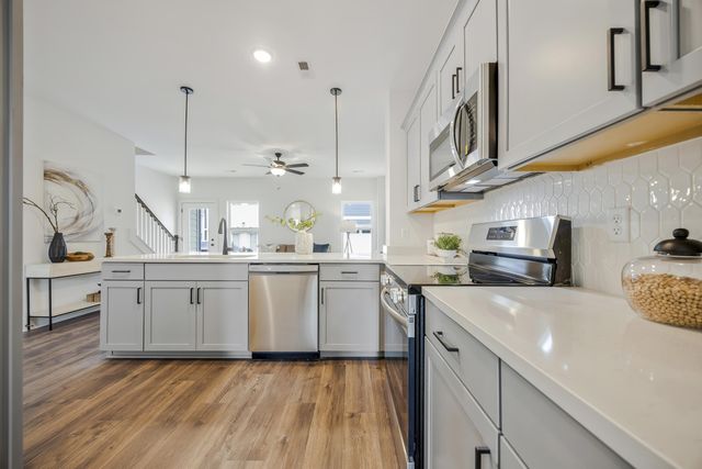 1598 S Watkins Street, Chattanooga, TN 37404