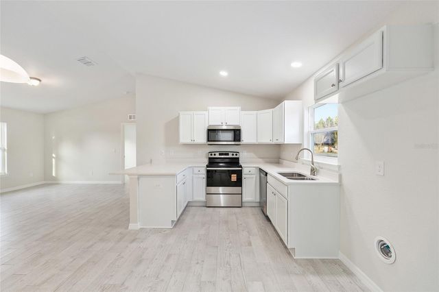 62 WALNUT COURT, Ocala, FL 34480