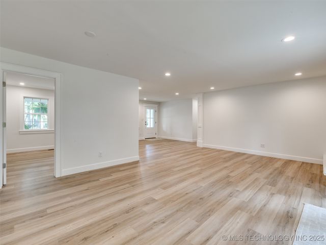 11702 S 75th East Avenue, Bixby, OK 74008