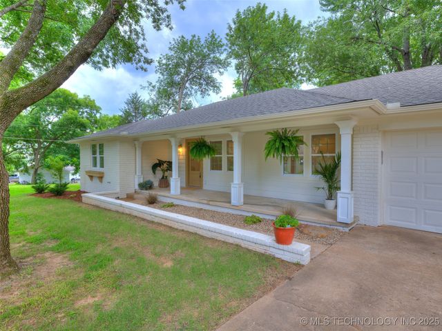 11702 S 75th East Avenue, Bixby, OK 74008