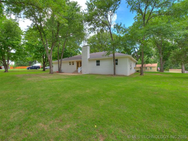 11702 S 75th East Avenue, Bixby, OK 74008