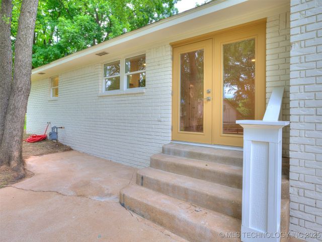11702 S 75th East Avenue, Bixby, OK 74008