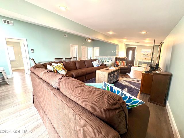 63 Lawrence Drive, Manahawkin, NJ 08050