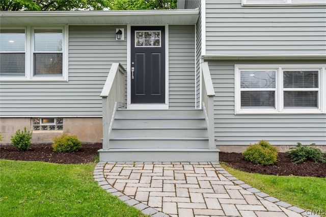 36 Elm Hill Way, Camillus, NY 13031