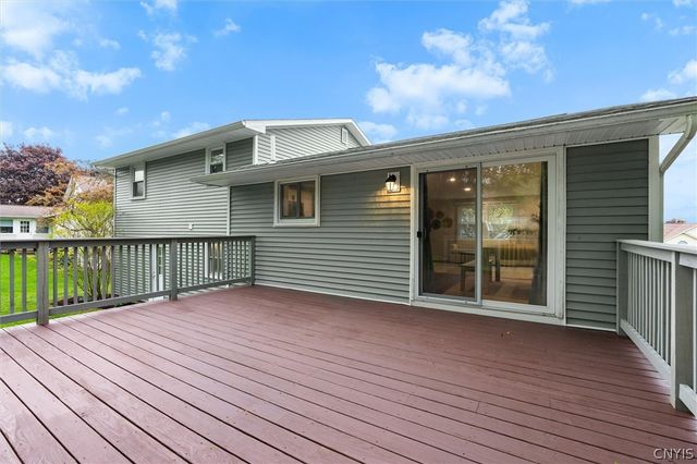 36 Elm Hill Way, Camillus, NY 13031
