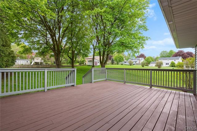 36 Elm Hill Way, Camillus, NY 13031
