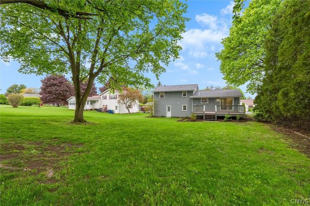 36 Elm Hill Way, Camillus, NY 13031