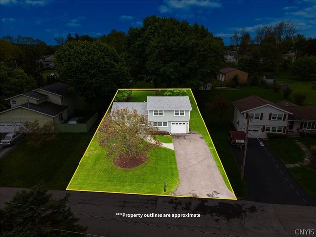 36 Elm Hill Way, Camillus, NY 13031