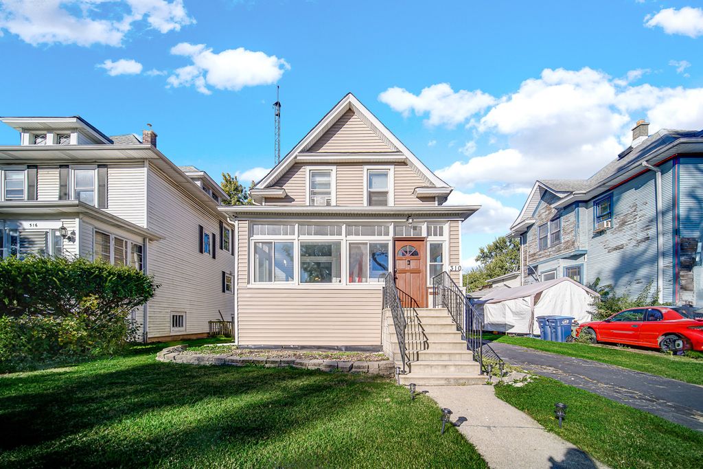 310 S 2ND Avenue N, Maywood, IL 60153