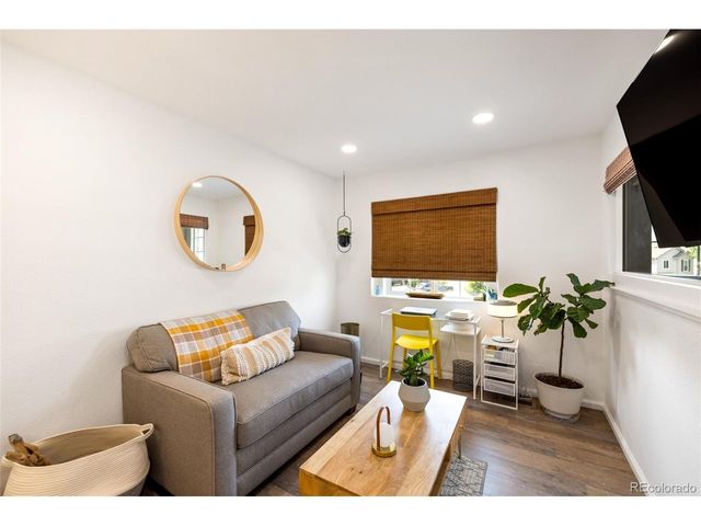 9876 Aftonwood St, Littleton, CO 80126