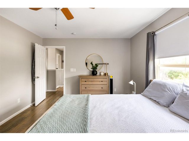 9876 Aftonwood St, Littleton, CO 80126