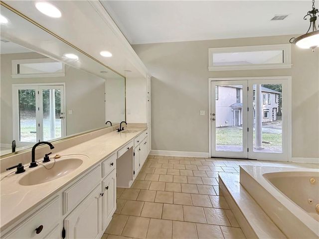 2320 Copper Trail Lane, Buford, GA 30519