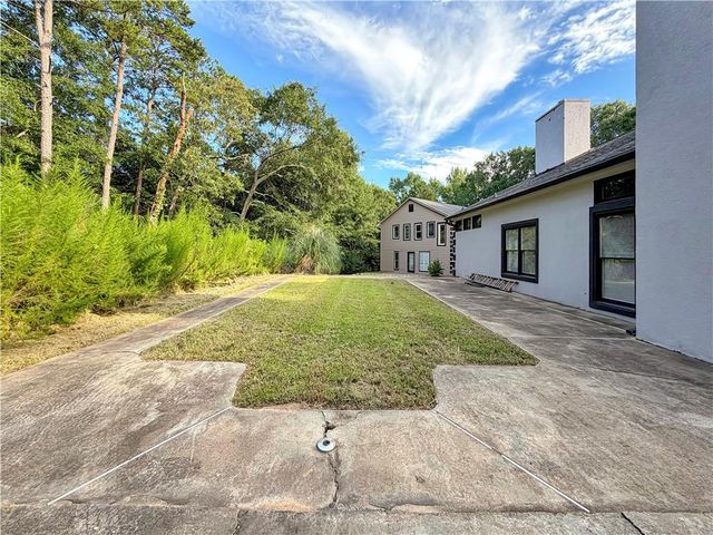 2320 Copper Trail Lane, Buford, GA 30519