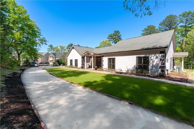 2320 Copper Trail Lane, Buford, GA 30519