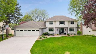 18425 5th Avenue N, Plymouth, MN 55447