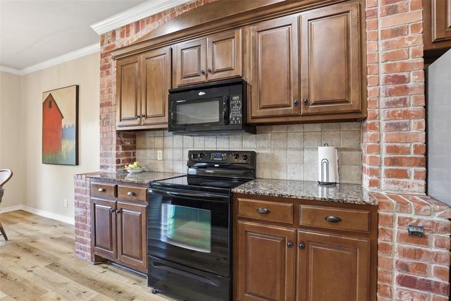 2146 Thomas Trail, Edmond, OK 73003
