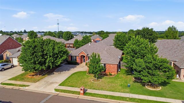 2146 Thomas Trail, Edmond, OK 73003