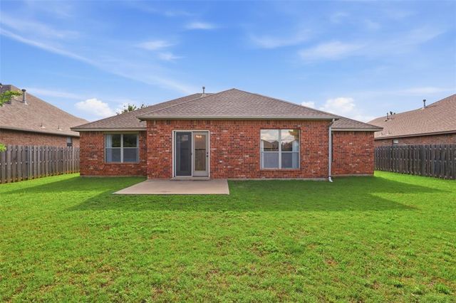 2146 Thomas Trail, Edmond, OK 73003