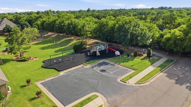 2146 Thomas Trail, Edmond, OK 73003
