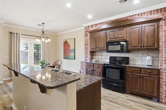 2146 Thomas Trail, Edmond, OK 73003