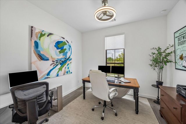 438 Livermore Street, Webster, TX 77598