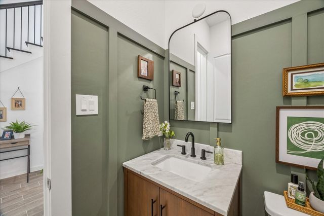 438 Livermore Street, Webster, TX 77598