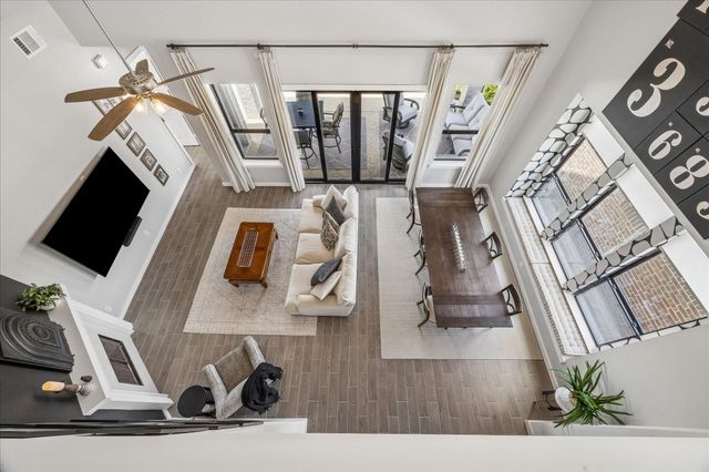 438 Livermore Street, Webster, TX 77598