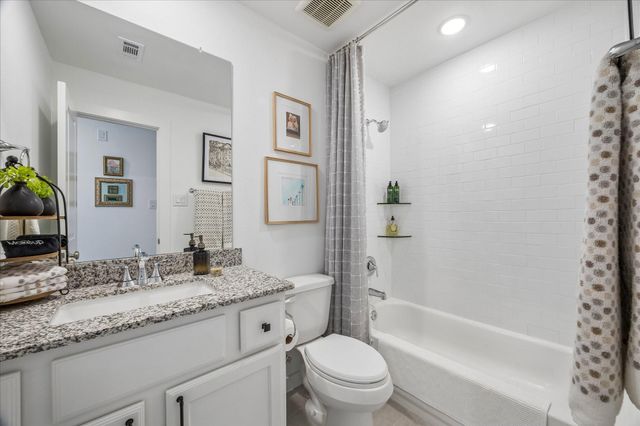 438 Livermore Street, Webster, TX 77598