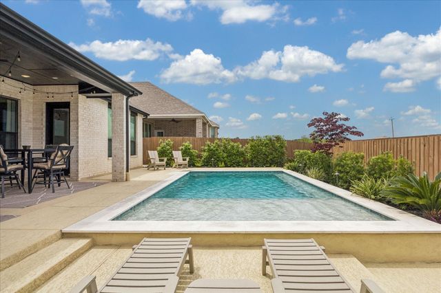 438 Livermore Street, Webster, TX 77598