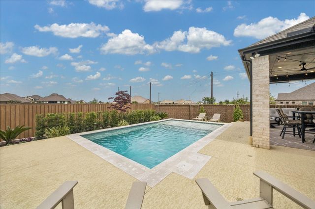 438 Livermore Street, Webster, TX 77598